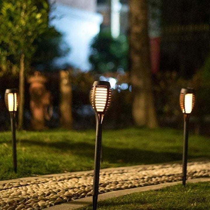 Luminária Holofote Para Jardim Torch Led com Painel Solar